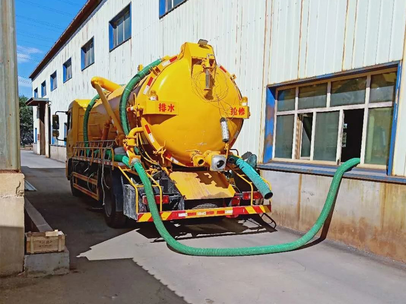 劝业路厂区化粪池清理